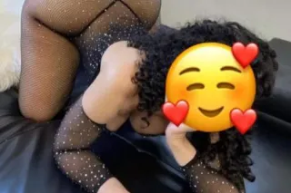 Hot sexy girl 100% real bet 24... - Image 3