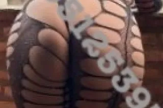 VERY SEXXY. VISSITING NORTH HI... - Image 4