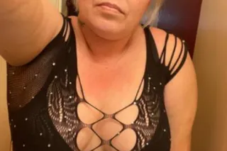 You deserve to be treated like a KING 👑, Let Me be You're COCK SUCKING QUEEN - Image 5