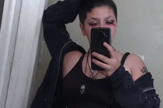 thick teen looking to have fun😋❤ - Image 11