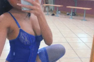 Pay To Play 💗 - Image 1
