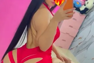 😋😋LATINA SEXY HOT😍😋 - Image 2