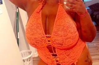 Busty & Voluptuous Dominican Available 💕 Incall/ Outcall 💕 - Image 7