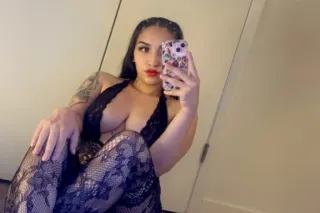 THICK LATINA 🥵🌶 with a PRETTY PUSSY 💋💦⭐ Facetime Ready - Image 11
