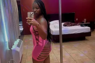 CERTIFIED SLOPPY DICKEATER & WET SQUIRTING PUSSY NYMPHO IN TOWN🥰 - Image 9