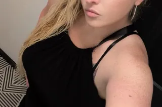 Thick thighs and beautiful eyes will have you hitmatized! - Image 10