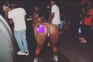 PRETTY BROWN ROUND🍫CUM AND SEE A REAL ONE - Image 2
