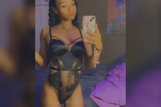 New In Town Boricua 😋🐐 Juicy Treat 💣🍯🌹 - Image 2