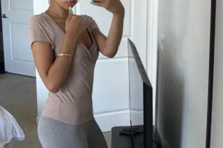 Latina Wet Creamy Pussy💦😋 - 20 - Image 2