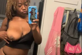 💋🍫SEXYY SLIMM THICC FREAKK🍫💋✨😩CARDATE SPECIAL😩 - Image 1