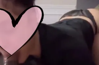 light skin throat goat 😋who up that suck pussy - Image 2