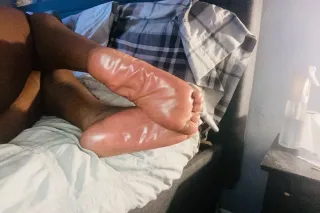 want this Creaming fat Squirting pussy 😻 on your cock  100% Guaranteed to make you Nut 💦 weekend specials now available don't miss out. Let's have a party for my birthday.🎂🎁 - Image 2
