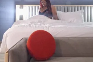 Im moist between my legs🍭🍭🍭 - Image 2