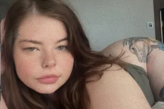 sexy lexi and jade ✨🎆 1 or 2 g... - Image 2