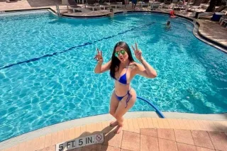 hot venezuelan woman - Image 6