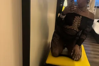 YOUR CHOCOLATE CRAVING STARTS HERE 💋🍫💦 - Image 1