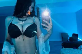 chica latina 😍 - Image 2
