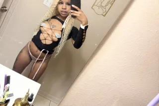 Young Tight Creamy Pussy💦Affor... - Image 1