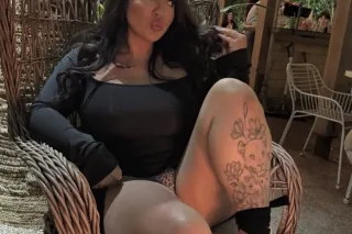🎀ALOHA🩷💕BUSTY 38 DD Ɓєαυтιƒυl🌺... - Image 3