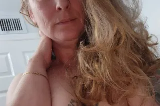 Hey daddy let's fuck. 100 spec... - Image 2