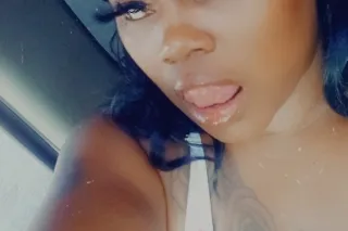 Its Raining Daddy Im Ready To Slide Dick Down My Throat 🤤🍆 Sloppy Head Come Play On Shuggs Playground 🥰👅💦 - Image 1