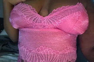 EARLY BIRD SPECIAL Hey daddy let me grip your dick with my pussy💦 ‼ TIGHT & WET🍫💦💲INCALL ONLY CUM have fun with me🫦 - Image 5