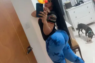💣LA EXTROVERTIDA AMELIA AL FIN LLEGA A ORLANDO ORLANDO CON CHISPA Y DESCUENTOS - Image 4