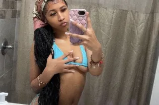 petite shii with a good vibe💋 - Image 3