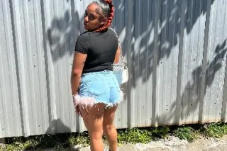 5'2 and ready to meet you - 26 - Image 1