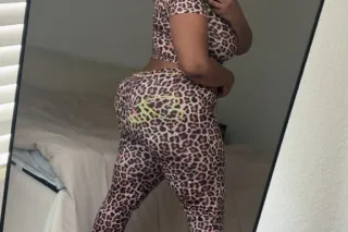 Sexy Thick Brittany - Image 2