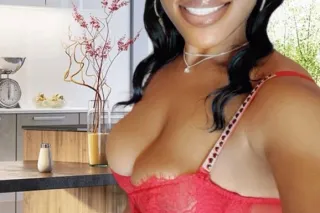 Sexy and Sweet Busty Playmate - Image 4