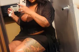SEXY SOUTHERN DOLL!!!!👸🧚🏽🧚🏽CAN I BE YOUR FAVORITE TREAT🍭🍫🍬 !!! LETS partyyyy!!! 50 inch ass ! SWEET & sour TREAT !🍩🍪southern HOTTIE!! - Image 1