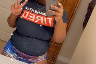 PRETTY BROWN ROUND 🍫CUMM AND SEE A REAL ONE - Image 4
