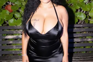 BOISE 🔥 Super Busty All Natural Cuves 🔥 - Image 3