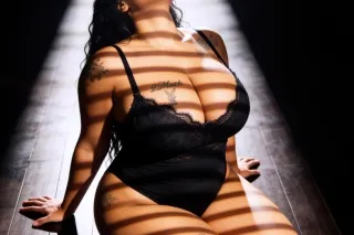 BOISE 🔥 Super Busty All Natural Cuves 🔥 - Image 1