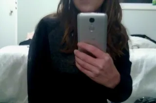Sexy White girl needs you now.... - Image 2