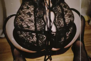 Sexy White girl needs you now...... - Image 7