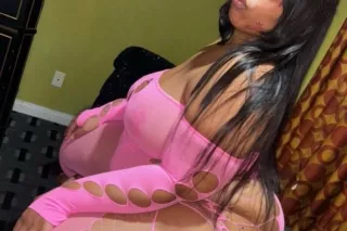 THICK CURVY AND UNFORGETTABLE - Image 1