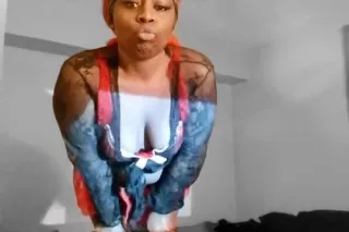 Im Wet nd Juicy - Image 2