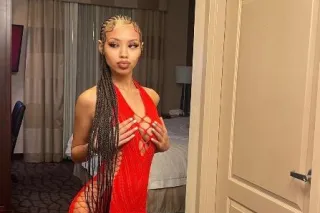 HEY GUYS IN/OUT READY NOW - 25 - Image 1