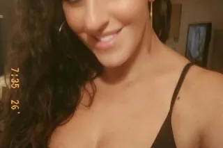 Still Awake 🌙. CUM PLAY WITH ME, ITS STILL ONLY 100 FOR QV - Image 2
