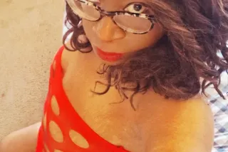 💋💋 PRETTY LIPS, WICKED TALENT 💋💋 - Image 1