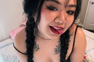 Sexy and Cute Filipina "Lily" - Image 12