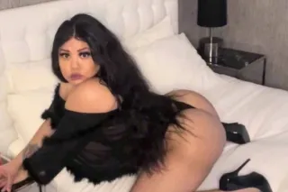 🪭UPSCALE THICK ASIAN BRATZ DOLL 🍑🆅🅸🆂🅸🆃🅸🅽🅶 - Image 6