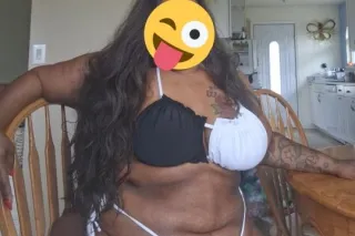 New Big Brown Azz 😜Wet Deepthr... - Image 1