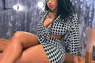 Hot & Sexxy - Image 5