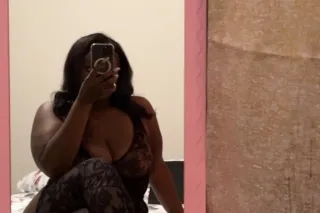 ✨💦I love all shapes n sizes - Come Put Dick On Me 😋🍆 - Image 3