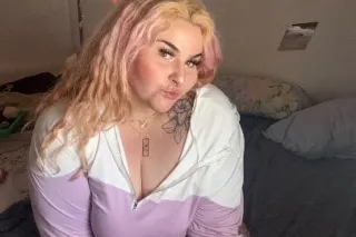 pretty PINK phat wet kitty!!!!... - Image 2