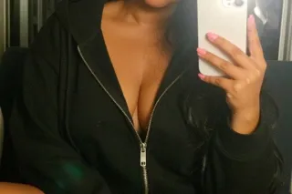 Hot &amp; Sexxy - Image 7