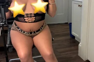 Incall Turlock Fun size hottie 🔥- Read bio!!! 🩷 - Image 3